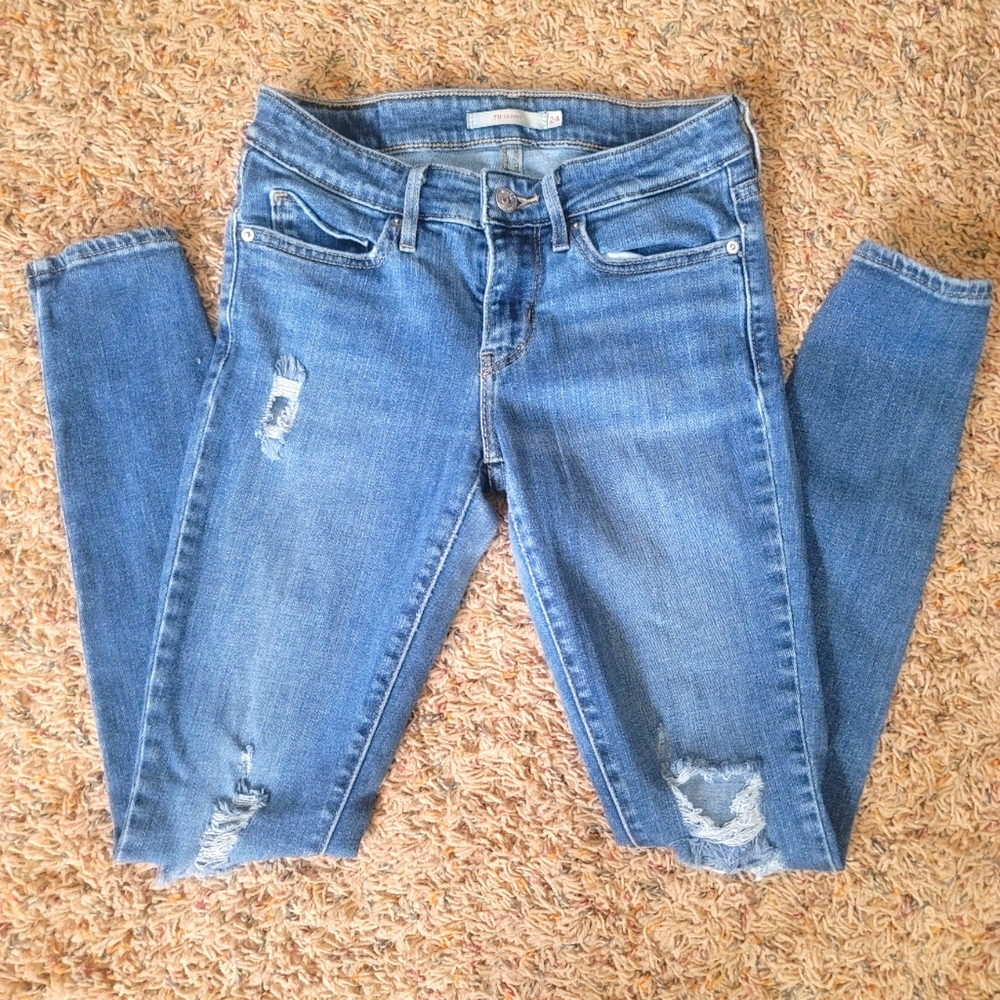 Levi's Size 24